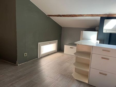 Appartement Aix En Provence T2 bis de 45.65 m2 avec mezzanine et cave - Photo 3