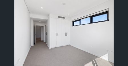 Stunning ultra modern 2 bedroom apartment!! - Photo 2