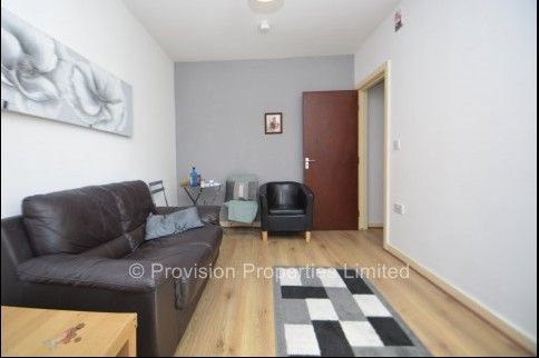 1 Bedroom Flats in Hyde Park, Leeds - Photo 1