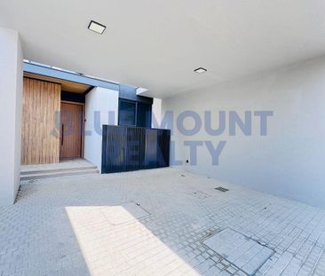 Single Row | Green Belt | Pool Facing - Photo 2