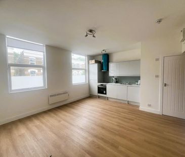 Studio to rent - Photo 6