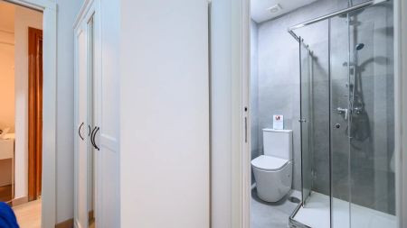 2-bedroom apartment for rent in Sol, all bills included - Foto 5