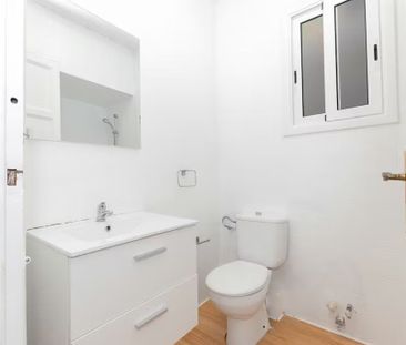 Carrer del Comte dUrgell, Barcelona, Catalonia 08011 - Photo 1