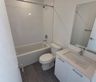 For Lease - 3250 Carding Mill Trail Unit# 211, Oakville, Ontario - Photo 1