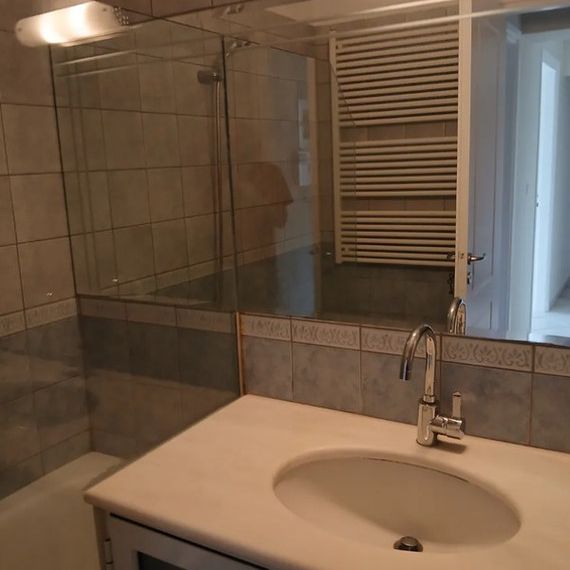 Διαμέρισμα 68 τ.μ. για ενοικίαση, Πειραιάς, Νέο Φάληρο - Photo 1