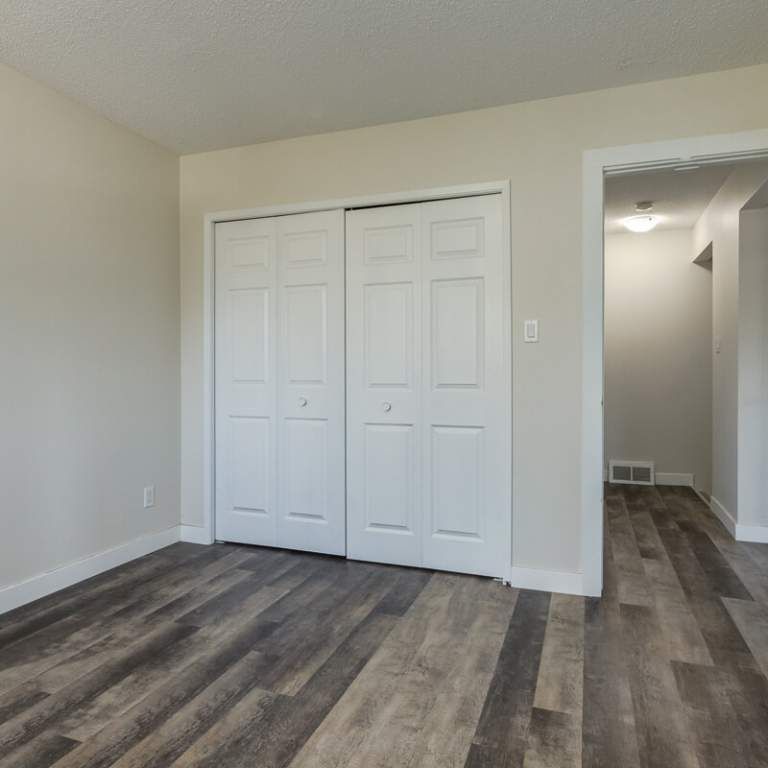 3 Bedroom - Photo 1