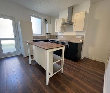 2 bedroom house to rent - Photo 1