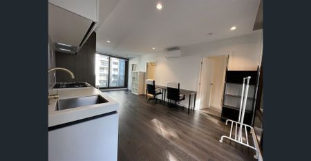 Furnished 2 Bedroom deluxe apartment in Southbank - Photo 3
