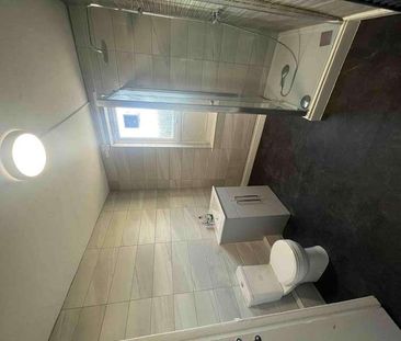 Heath End Road, CV10 - Photo 2
