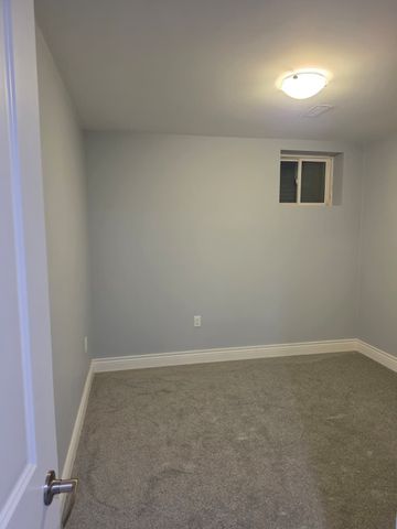 For Lease - 63 English Drive Unit# Basement, New Tecumseth, Ontario - Photo 5