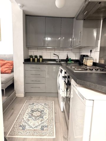 1 Bed Flat, Edgware Road, W2 - Photo 2