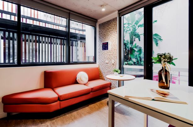 Standard Room in 6-Bed Apartment - Photo 1