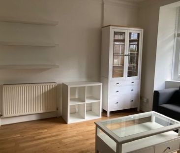 1 Bed Flat, Upper Rock Gardens, BN2 - Photo 3