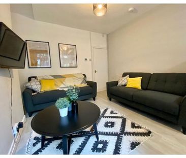 6 bedroom house to rent - Photo 2