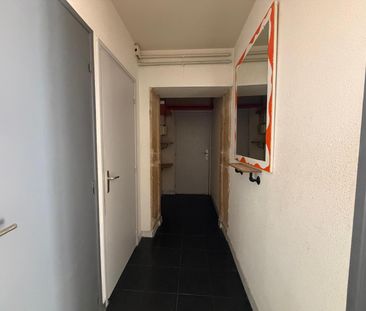 Location Appartement 3 pièces 71m² LYON 7ème - Photo 6