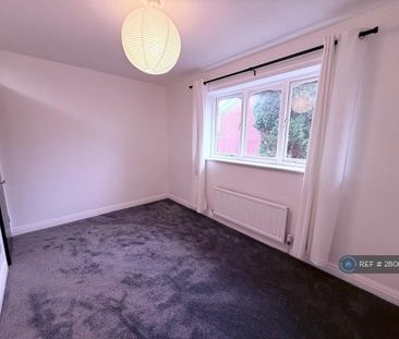 2 bedroom semi-detached house to rent - Photo 2