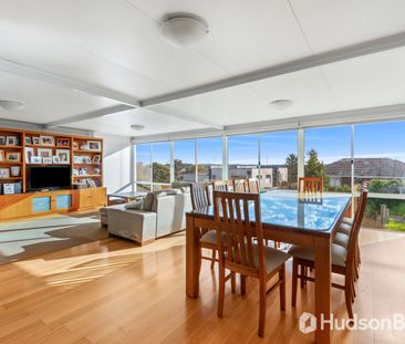 Large Family Home in a quiet cul de sac. - Photo 1