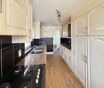 1 bedroom semi-detached house to rent - Photo 5