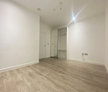 Edinburgh Gate, Harlow - Photo 2