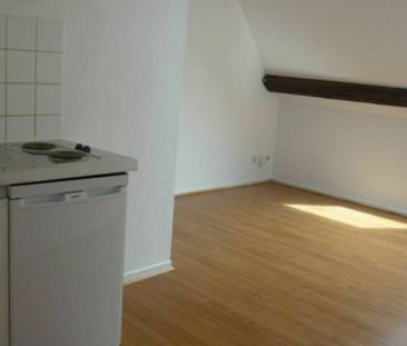 Grand studio à louer au centre de METZ avec kitchenette - Photo 1