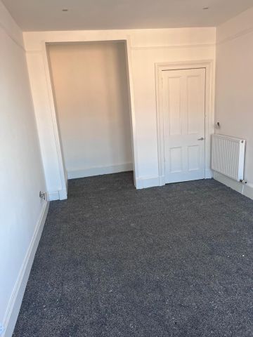 2 Bed Flat, Pollokshaws Road, G41 - Photo 4