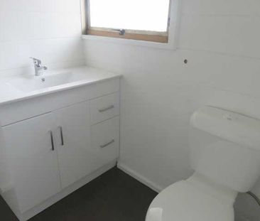 **One-Bedroom Apartment Available in Hamilton East – $410/Week** Di... - Photo 1