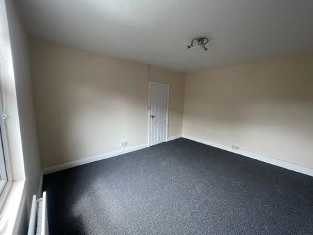 3 Bed Terraced House, Oban Street, LS12 - Photo 4