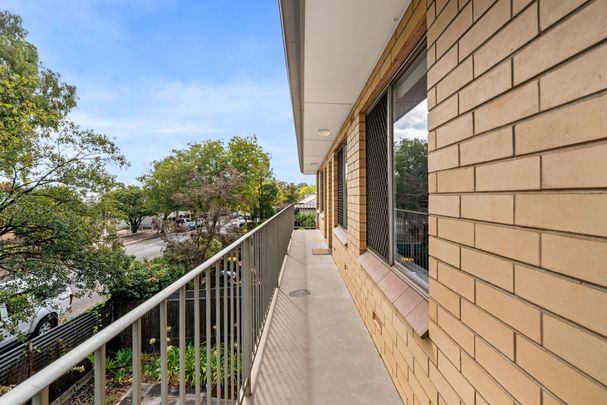 Light-Filled 2 Bedroom Unit - Leafy First Floor Location - Photo 1