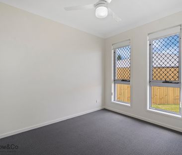 4BED HOME WITH LARGE OPEN PLAN LIVING WITH AIR-CON - Photo 5