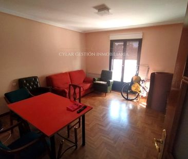 Ático de alquiler en Santa Teresita de Jesus, Barrio Blanco - Photo 4