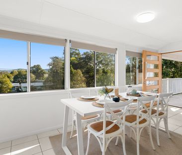 Spacious 5-Bedroom Home in the Heart of Nambour! - Photo 5