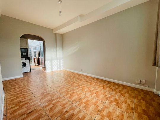 Derinton Road, Tooting Bec - Photo 1