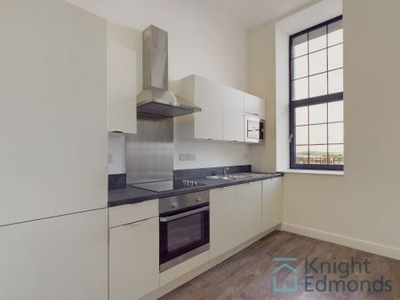 1 bed apartment to rent in New Road, Rochester, ME1 - Photo 2