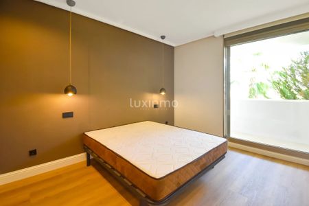 Newly refurbished luxury villa for rent with panoramic views towards Altea Hills - Photo 3