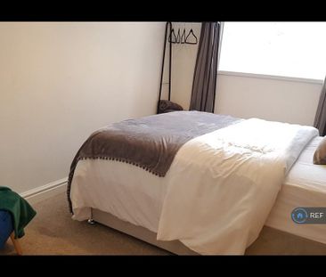 2 bedroom detached house to rent - Photo 4