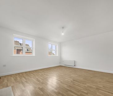 Delph Drive, Burscough - Photo 2