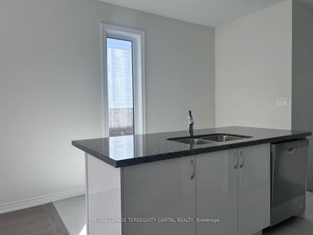 For Lease - 26 Valleybrook Road Unit# Upper, Barrie, Ontario - Photo 3