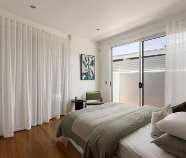 Chic Urban Living in the Heart of New Farm! Rent Increase to $1800 ... - Photo 2