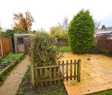 3 bedroom semi-detached bungalow to rent - Photo 5