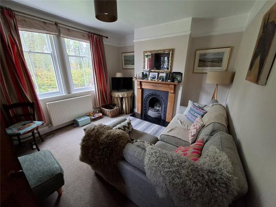 3 bedroom semi-detached house to rent - Photo 1