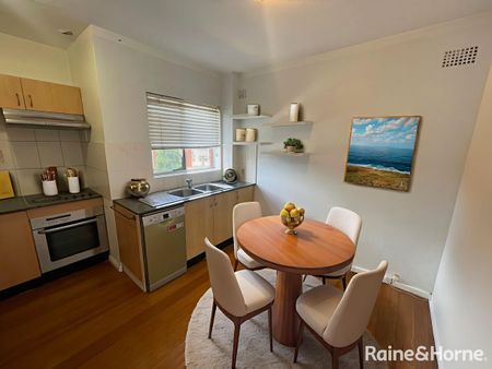 FOR LEASE - Apartment in a Boutique Block of Six - Photo 5