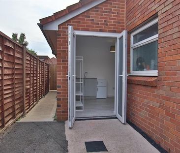 1 bedroom property to rent - Photo 4