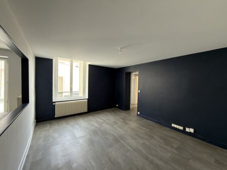 Location Appartement 4 pièces 72m² NANCY 54000 - Photo 3