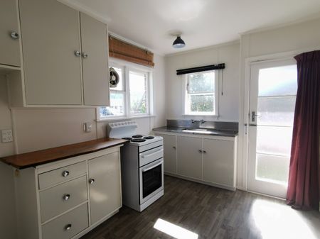 Clouston Park Living - Photo 3