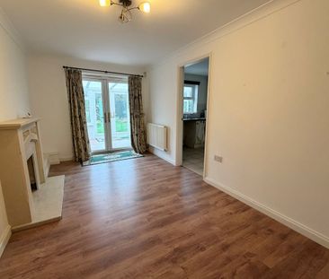 Christ Church Close - Photo 1