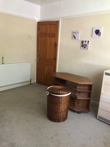 3 Bed End Terrace, Hob Moor Road, B25 - Photo 4