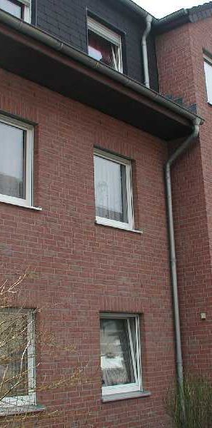 Schicke Wohnung mit Balkon in zentraler Lage - Photo 1