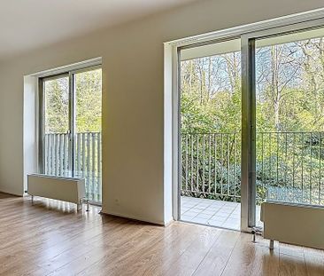 Appartement te huur in Oudergem voor € 1.000 met 1 slaapkamer - Foto 2