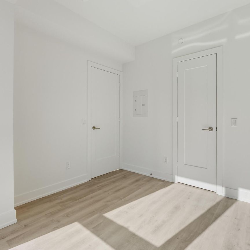 For Lease - 60 Central Park Roadway N/A Unit# 1605, Toronto, Ontario - Photo 1