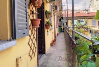 Студия рядом с метро Moscova